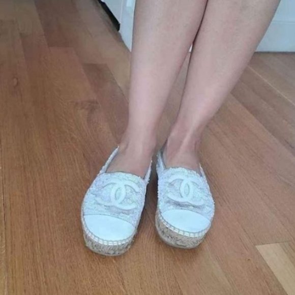 Chanel espadrilles shoes - Picture 2 of 3